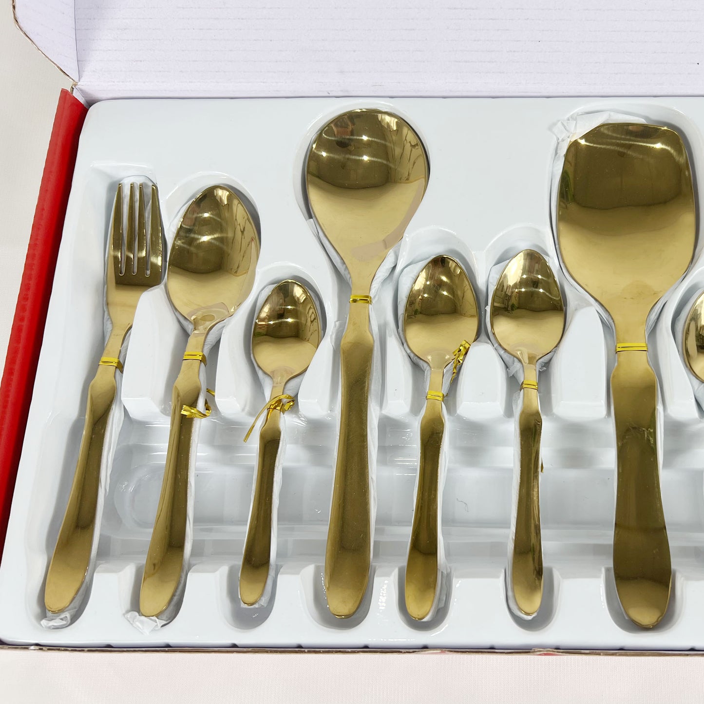 28 Pieces Stainless Steel Cutlery Gift Set - Gold Plated