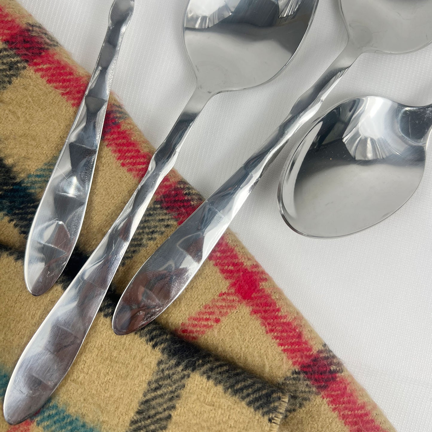 Stainless Steel Table Spoon Set – Elegant Diamond Design